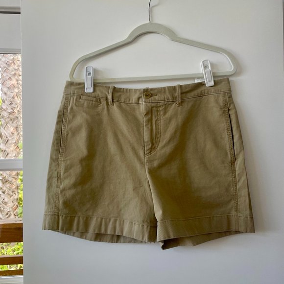 Vince Tan High-Rise Shorts, Size 12 - Picture 1 of 5